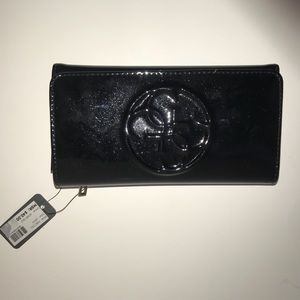 Guess wallet